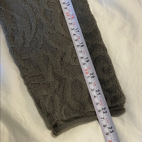 Armani Collezioni | Wool/Rayon Blend| Pullover |Gray/Green | Knit Sweater|Size L - Picture 13 of 14